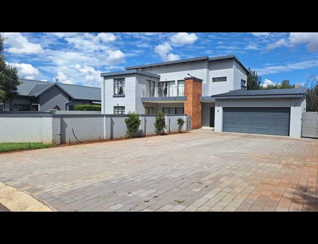 3 BEDROOM PROPERTY TO RENT IN MIDSTREAM RIDGE